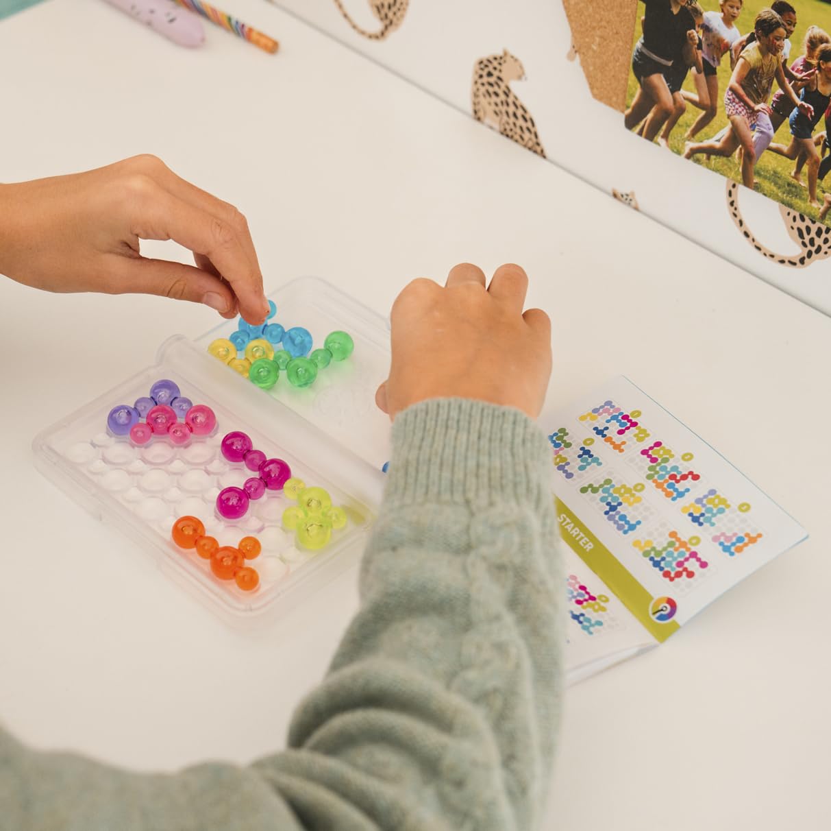 IQ Bubbles - A Colorful Logic Travel Game with 120 Challenges for Ages 7 - Adult