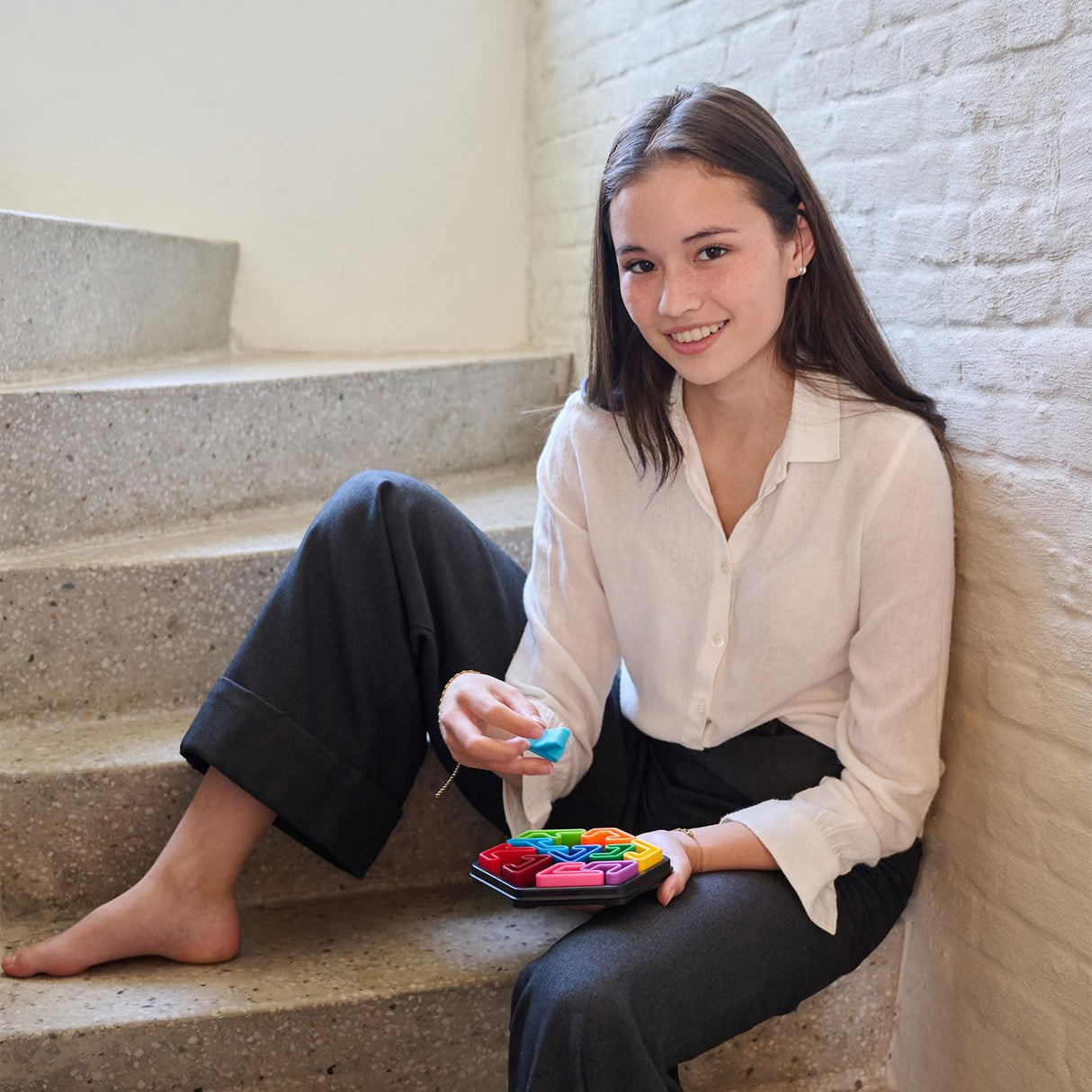 SmartGames IQ Deluxe: Hexagon - Featuring a Deluxe Travel Case and 120 Challenges for Ages 14-Adult