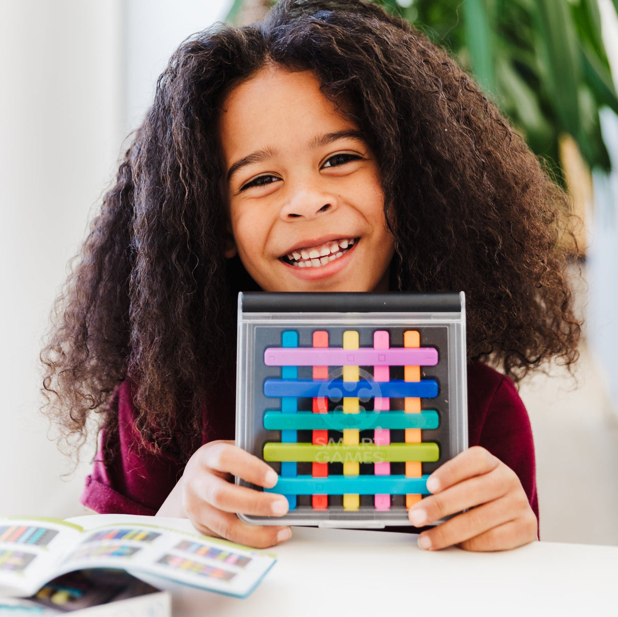 IQ Stixx – Compact Stacking Brain Teaser Puzzle with 120 Challenges | Travel Logic Game Ages 7+