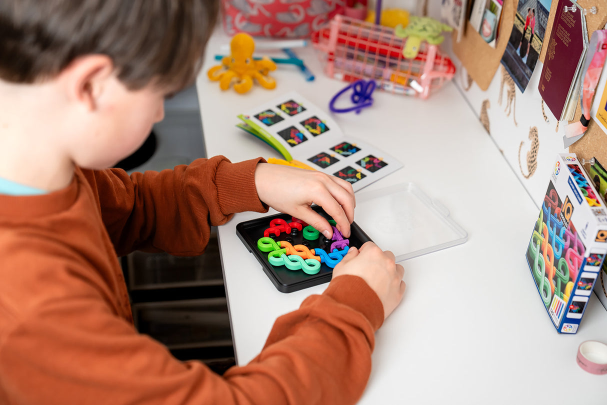 IQ Noodles – Flexible Puzzle Game with 120 Challenges | Travel Brain Teaser for Ages 7+