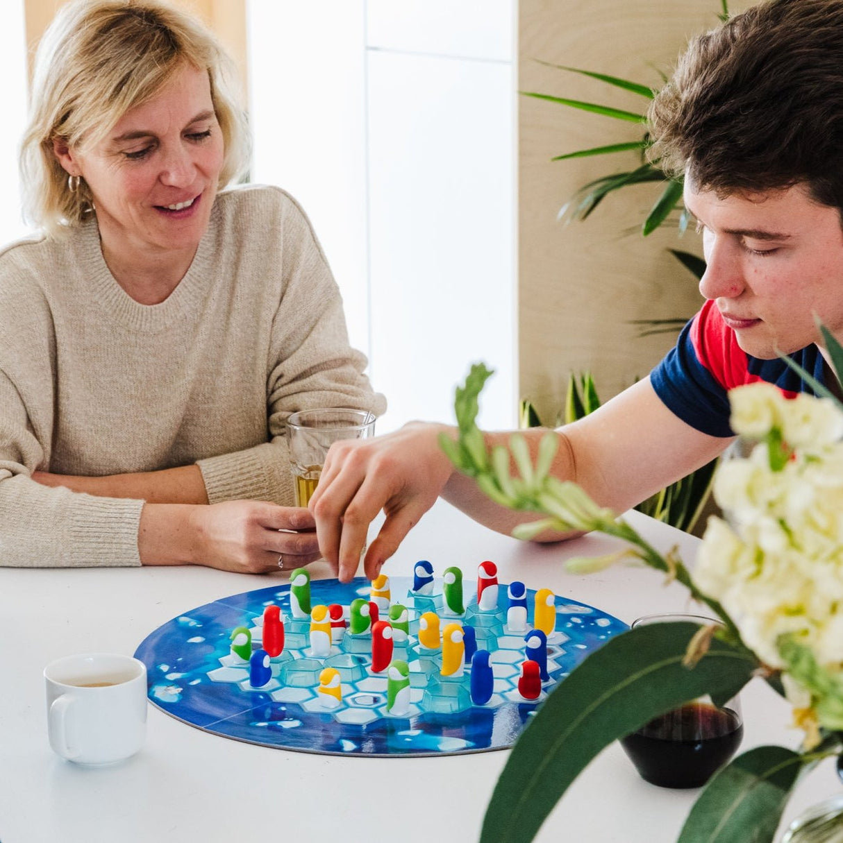 Penguins Huddle Up! Family Game for 2-4 Players Ages 6+