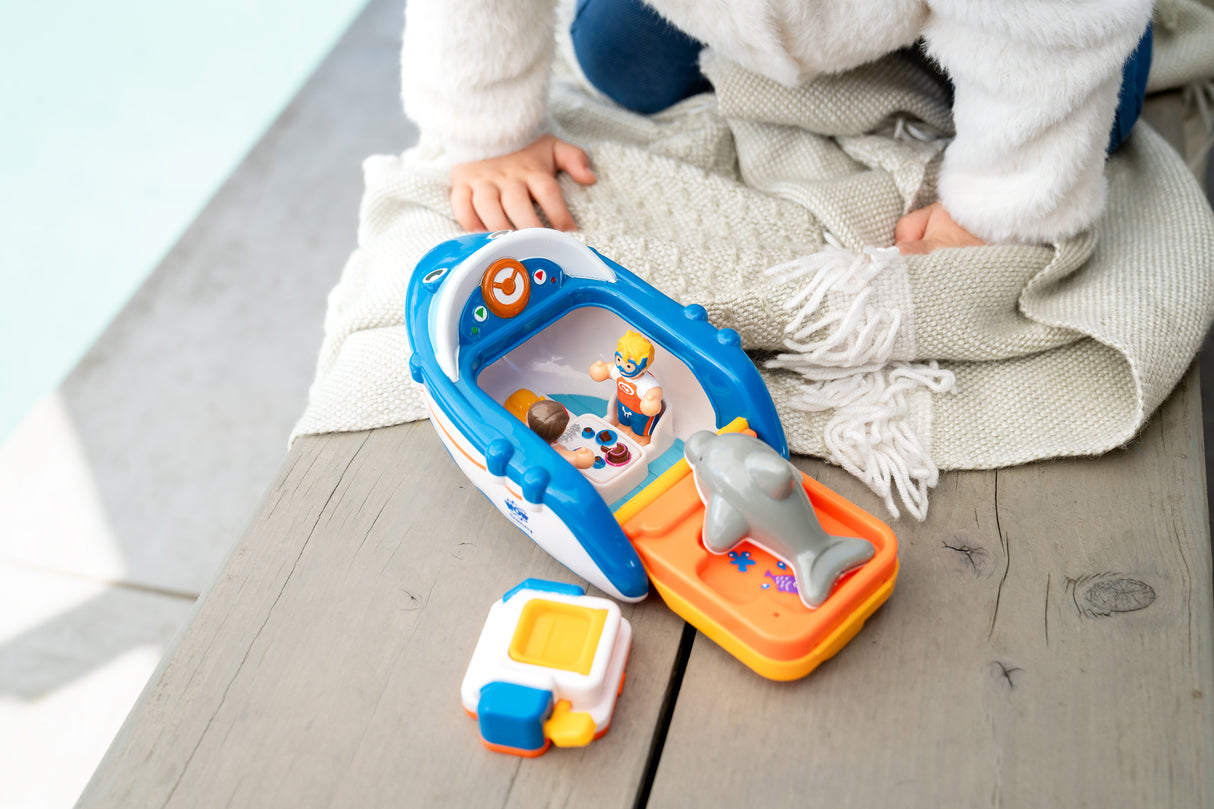 WOW Danny's Diving Adventure Bath Toy (5-Piece Play Set) Ages 1+