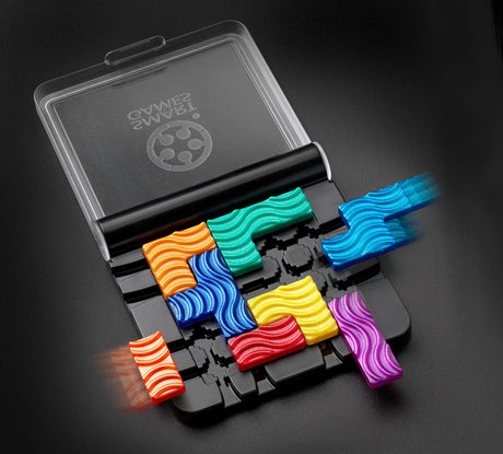 SmartGames IQ Flow – Travel Logic Sliding Puzzle Game