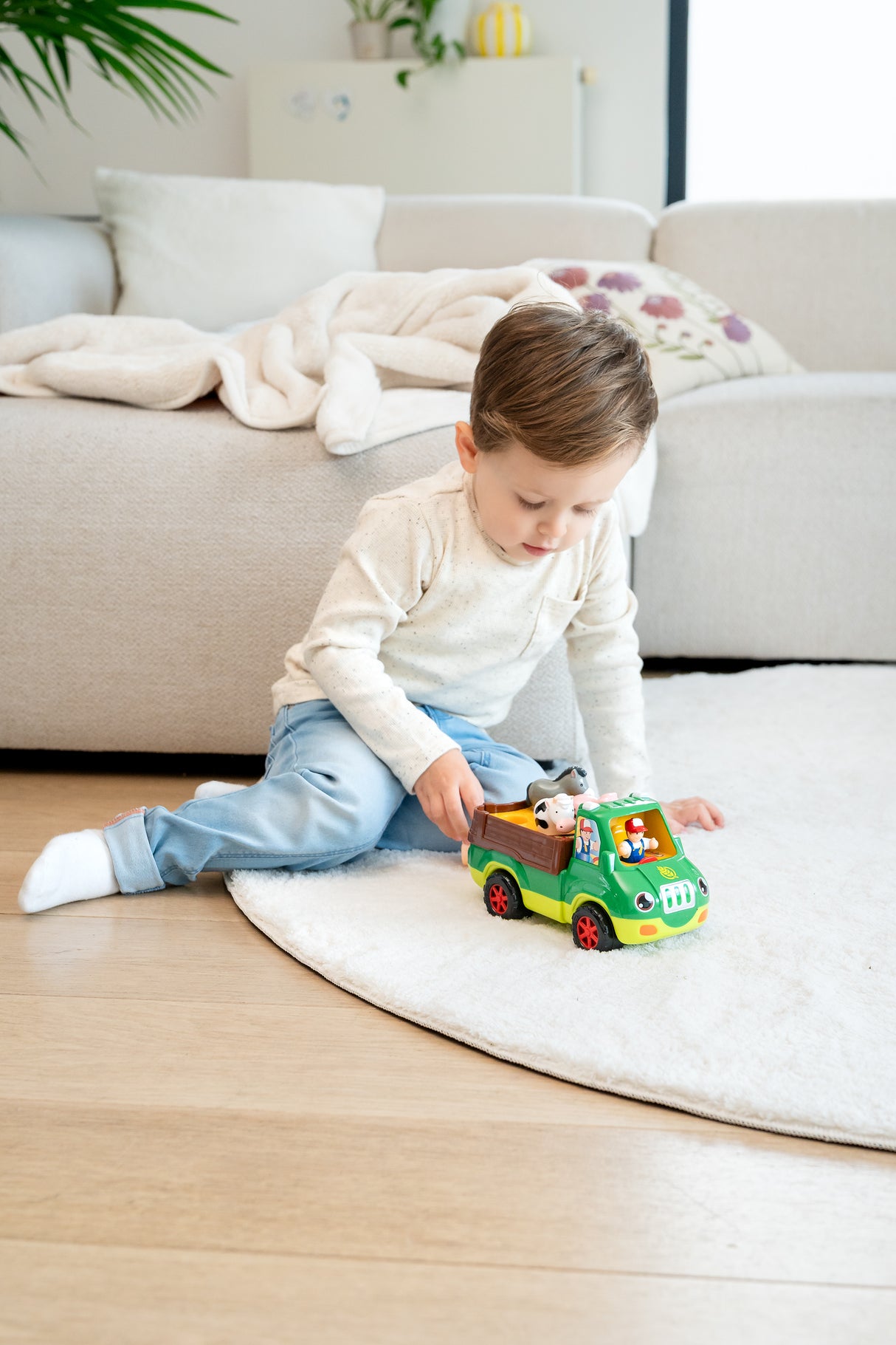 WOW Freddie Farm Truck (6 Piece Play Set) Ages 1+